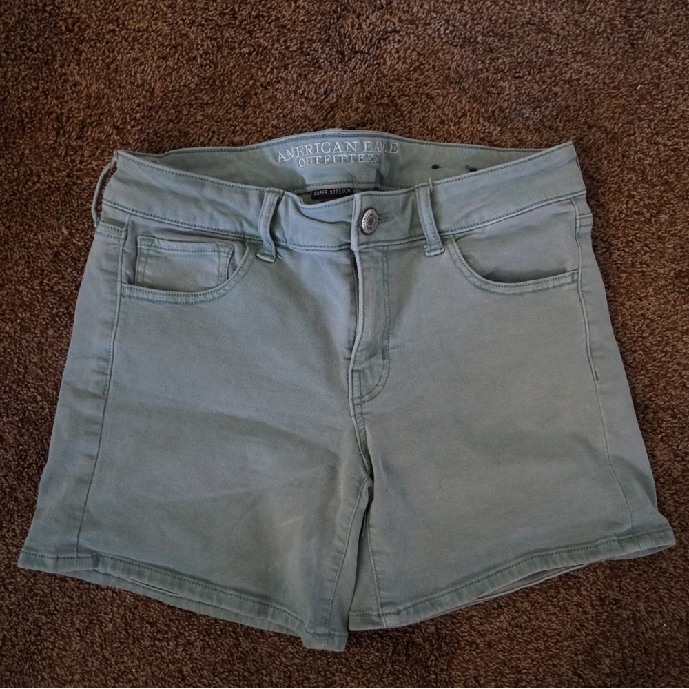 American Eagle Seafom Green Midi Shorts size 10